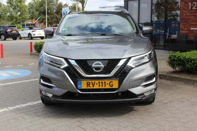 Nissan Qashqai (2018) thumbnail 3
