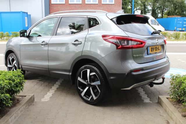 Nissan Qashqai (2018) thumbnail 5
