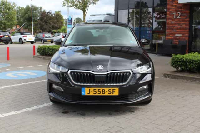 Škoda Scala (2019) thumbnail 3