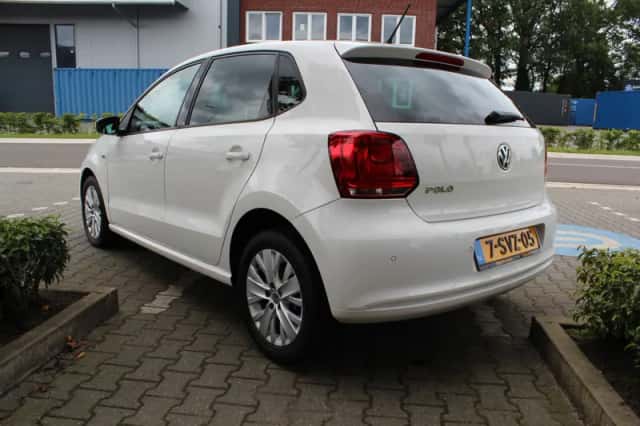 Volkswagen Polo (2013) thumbnail 4