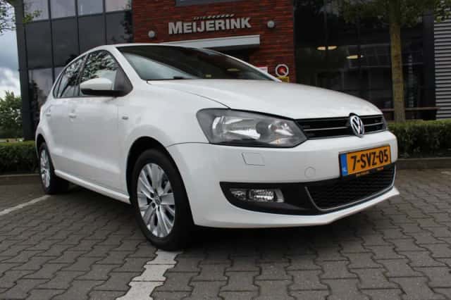 Volkswagen Polo (2013) thumbnail 6
