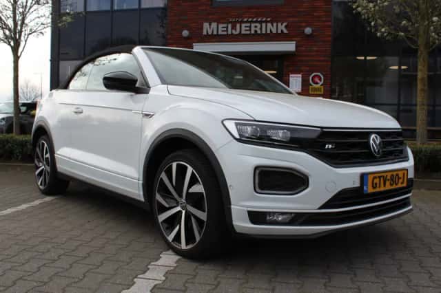 Volkswagen T-Roc (2021) thumbnail 4
