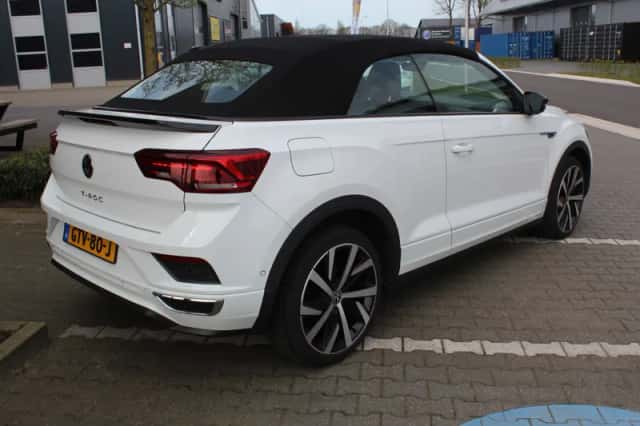 Volkswagen T-Roc (2021) thumbnail 5