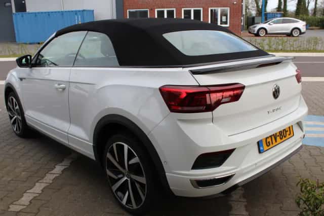 Volkswagen T-Roc (2021) thumbnail 6
