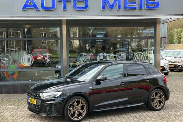 Audi A1 (2023) thumbnail 1