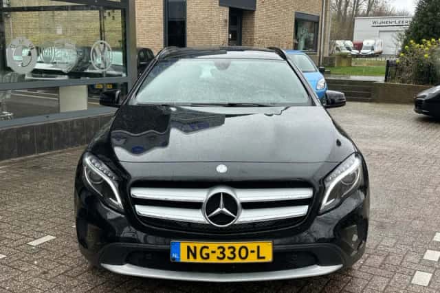 Mercedes-Benz GLA-Klasse (2017) thumbnail 3
