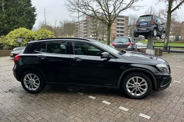 Mercedes-Benz GLA-Klasse (2017) thumbnail 6