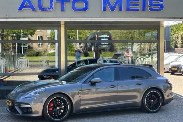 Porsche Panamera (2017) thumbnail 1