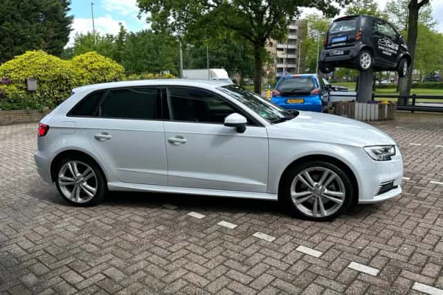 Audi A3 (2020) thumbnail 6