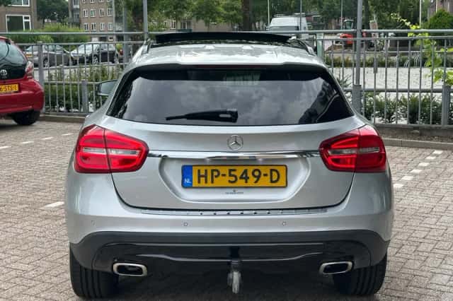 Mercedes-Benz GLA (2014) thumbnail 5