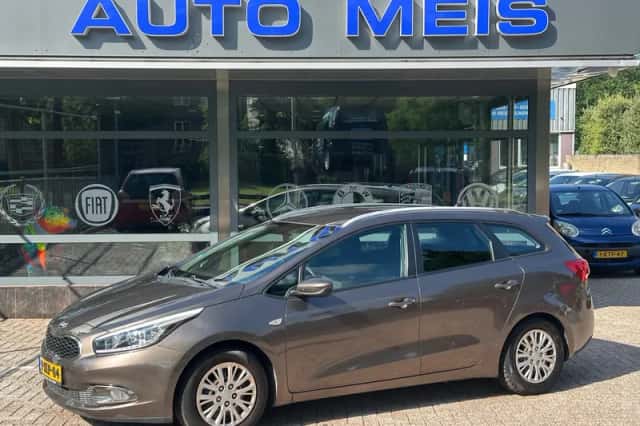 Kia Ceed (2014) thumbnail 1