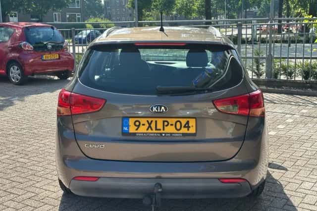 Kia Ceed (2014) thumbnail 4