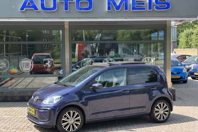 Volkswagen Up! (2017) thumbnail 1