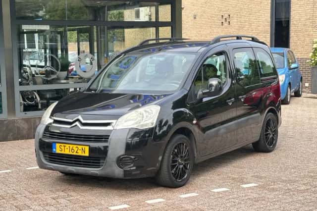 Citroën Berlingo (2009) thumbnail 2