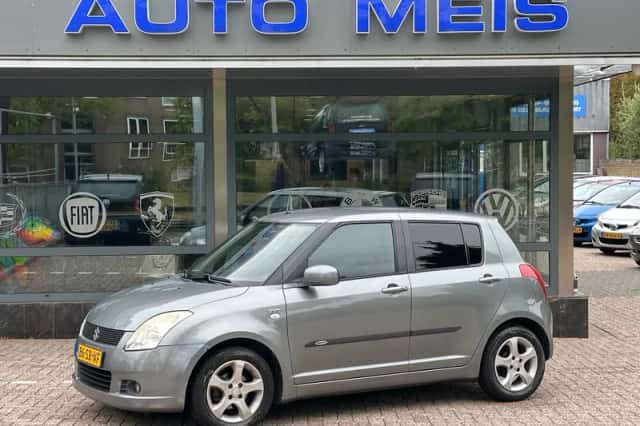 Suzuki Swift (2005) thumbnail 1