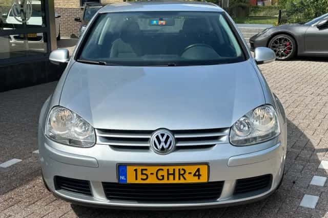 Volkswagen Golf (2008) thumbnail 3