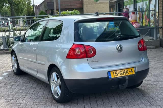 Volkswagen Golf (2008) thumbnail 4