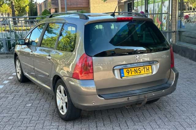 Peugeot 307 (2004) thumbnail 6