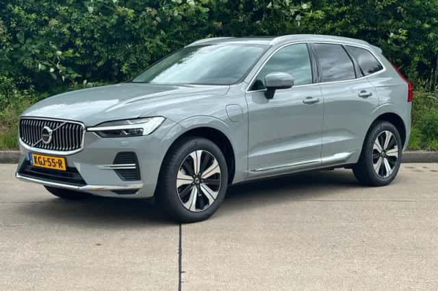 Volvo XC60 (2025) thumbnail 3