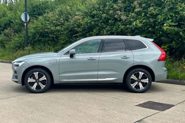 Volvo XC60 (2025) thumbnail 4