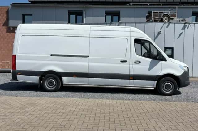 Mercedes-Benz Sprinter (2023) thumbnail 6