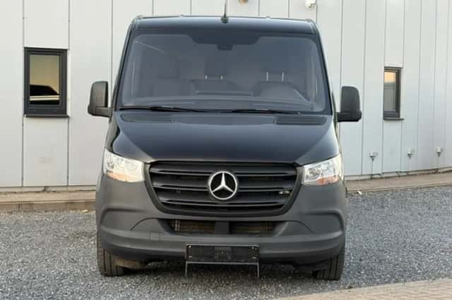 Mercedes-Benz Sprinter (2023) thumbnail 5