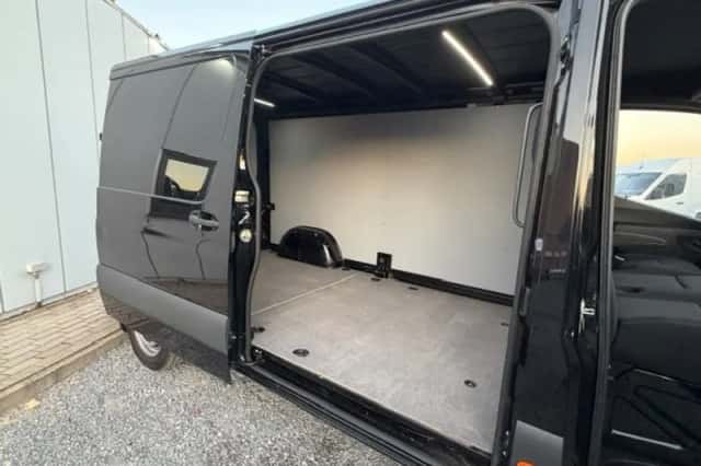 Mercedes-Benz Sprinter (2023) thumbnail 6