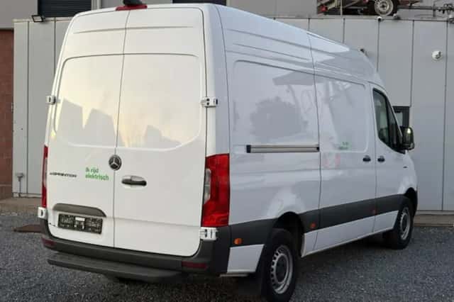 Mercedes-Benz eSprinter (2025) thumbnail 3