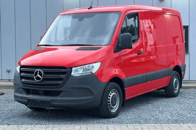 Mercedes-Benz Sprinter (2023) thumbnail 1
