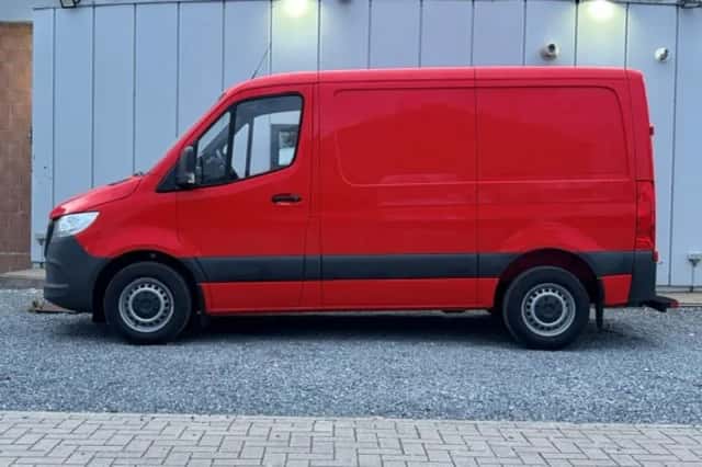 Mercedes-Benz Sprinter (2023) thumbnail 3
