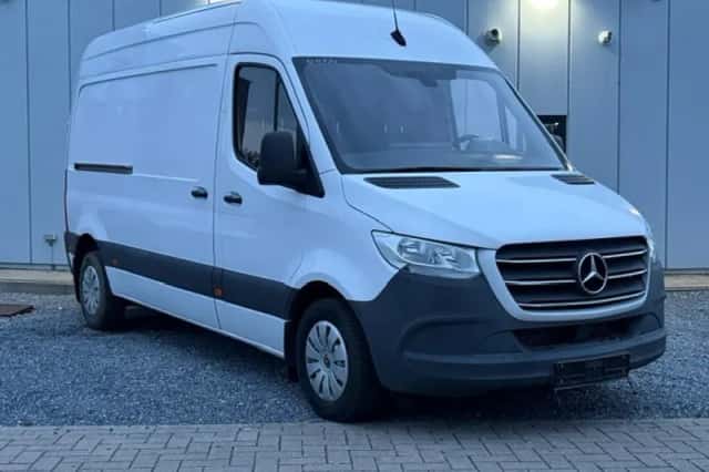 Mercedes-Benz Sprinter (2021) thumbnail 2