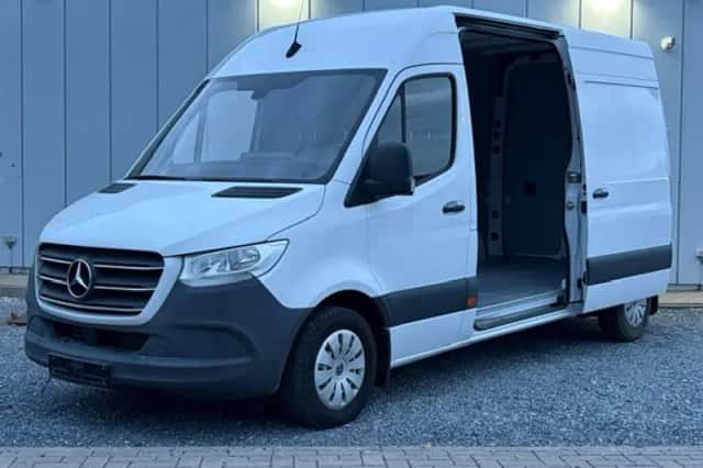 Mercedes-Benz Sprinter (2021) thumbnail 5
