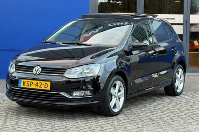 Volkswagen Polo (2015) thumbnail 1