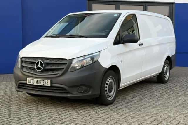 Mercedes-Benz Vito (2023) thumbnail 1