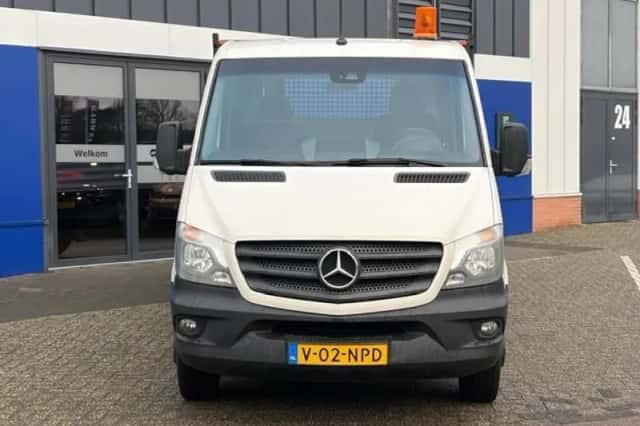 Mercedes-Benz Sprinter (2018) thumbnail 2