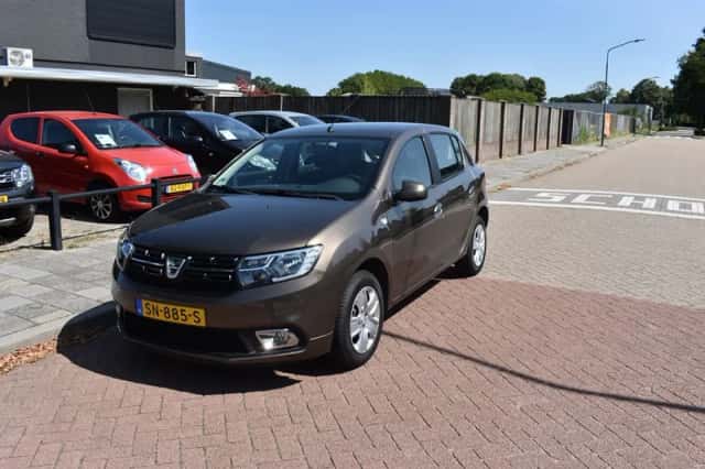 Dacia Sandero (2018) thumbnail 1
