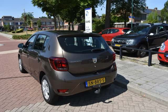 Dacia Sandero (2018) thumbnail 6