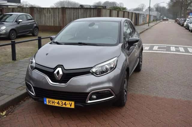 Renault Captur (2014) thumbnail 1
