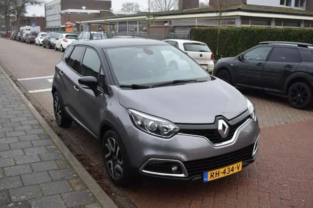 Renault Captur (2014) thumbnail 3
