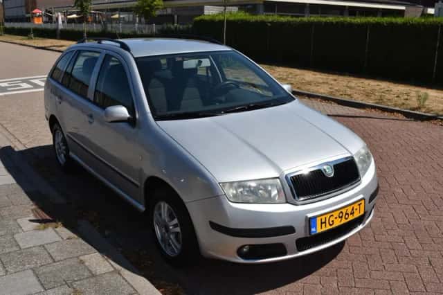 Škoda Fabia (2006) thumbnail 3