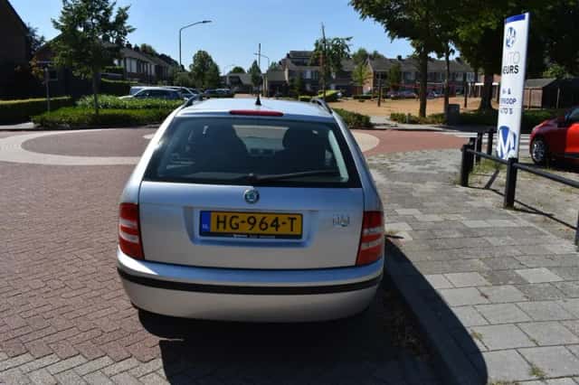 Škoda Fabia (2006) thumbnail 5