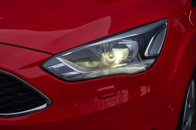 Ford C-Max (2018) thumbnail 6