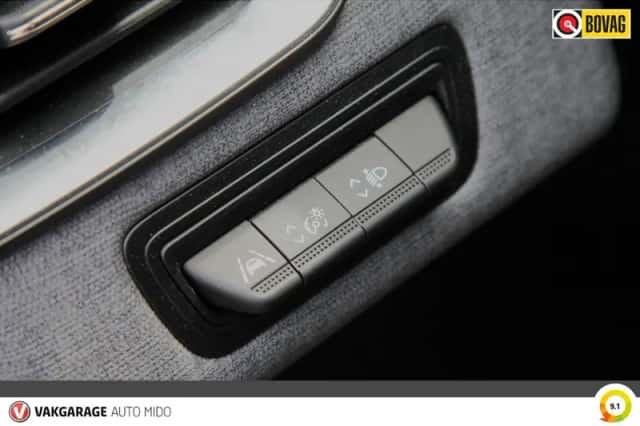 Renault Clio (2024) thumbnail 3