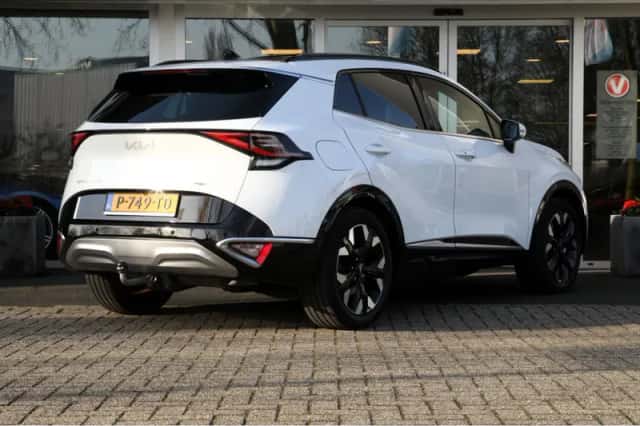Kia Sportage (2022) thumbnail 2