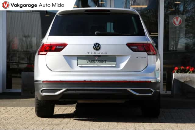 Volkswagen Tiguan (2021) thumbnail 6