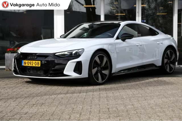 Audi e-tron GT (2021) thumbnail 1
