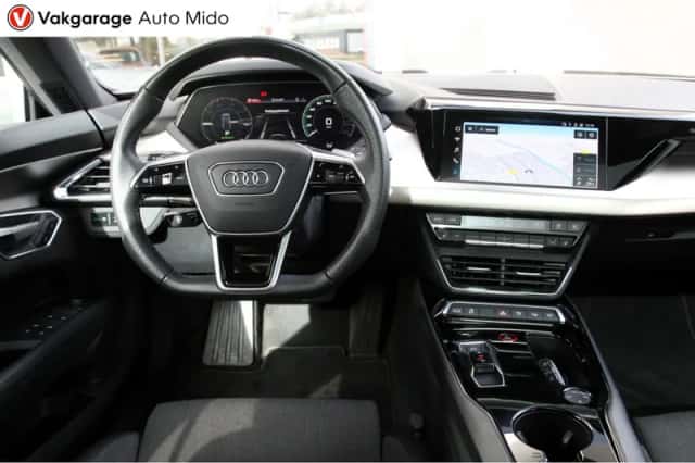 Audi e-tron GT (2021) thumbnail 3