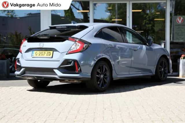 Honda Civic (2020) thumbnail 2