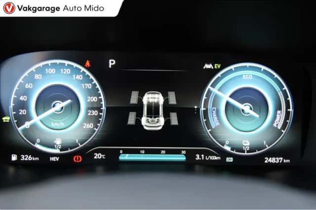 Hyundai Santa Fe (2023) thumbnail 4