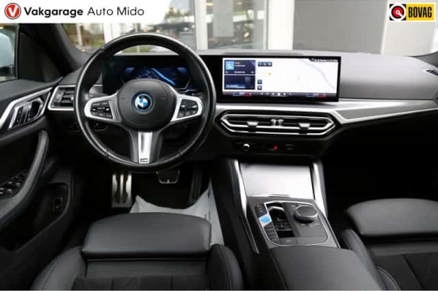 BMW i4 (2023) thumbnail 3